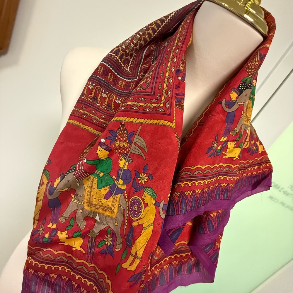 VTG Oscar De La Renta Vibrant Red Tapestry with Elephant Motif - Picture 11 of 13